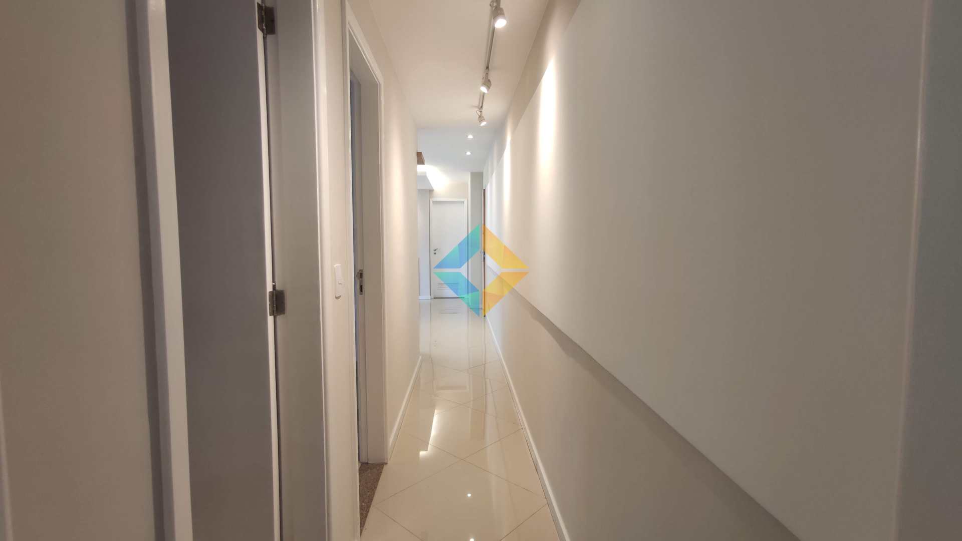 Apartamento à venda com 2 quartos, 90m² - Foto 14