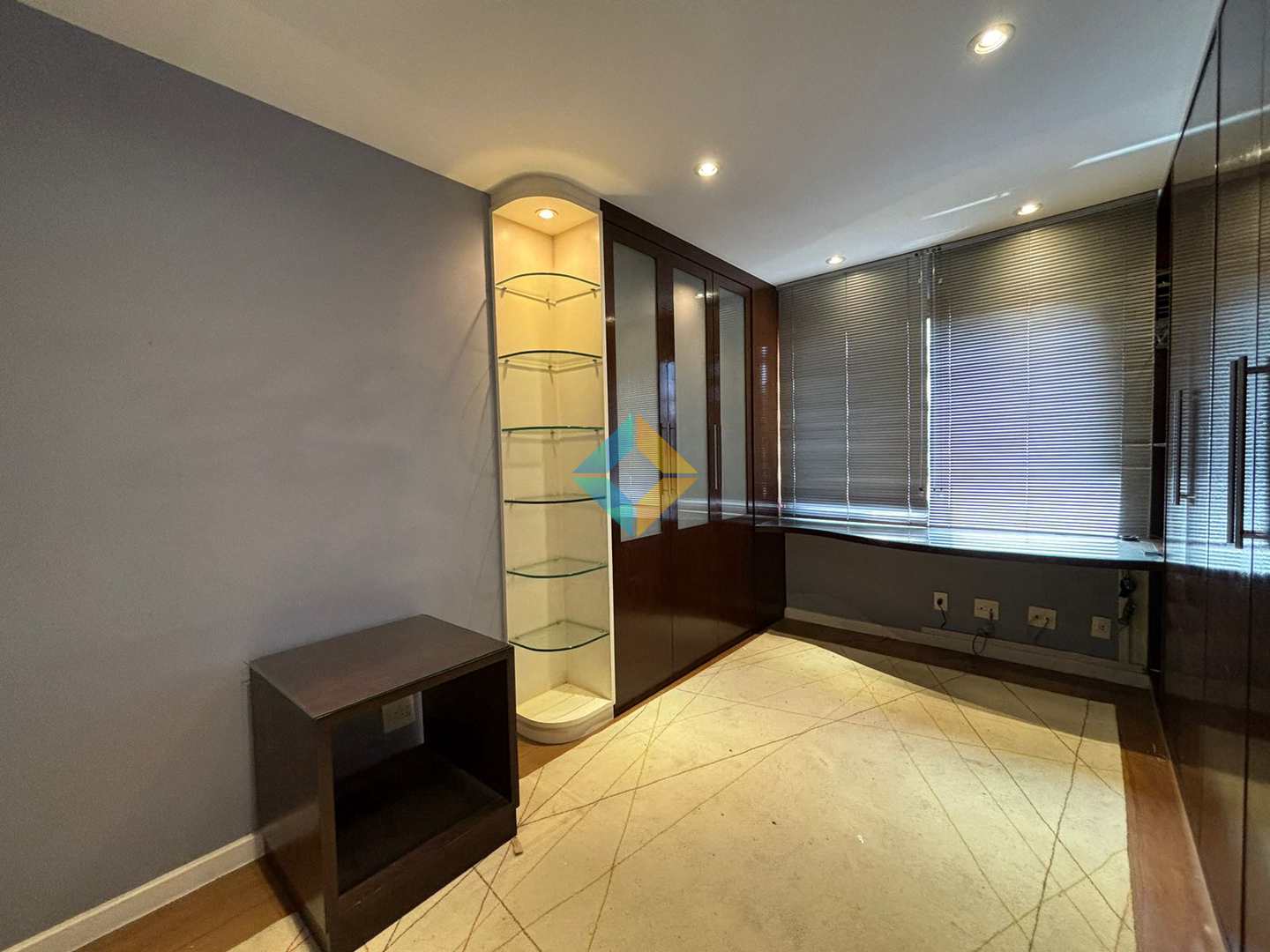 Apartamento à venda com 4 quartos, 150m² - Foto 31