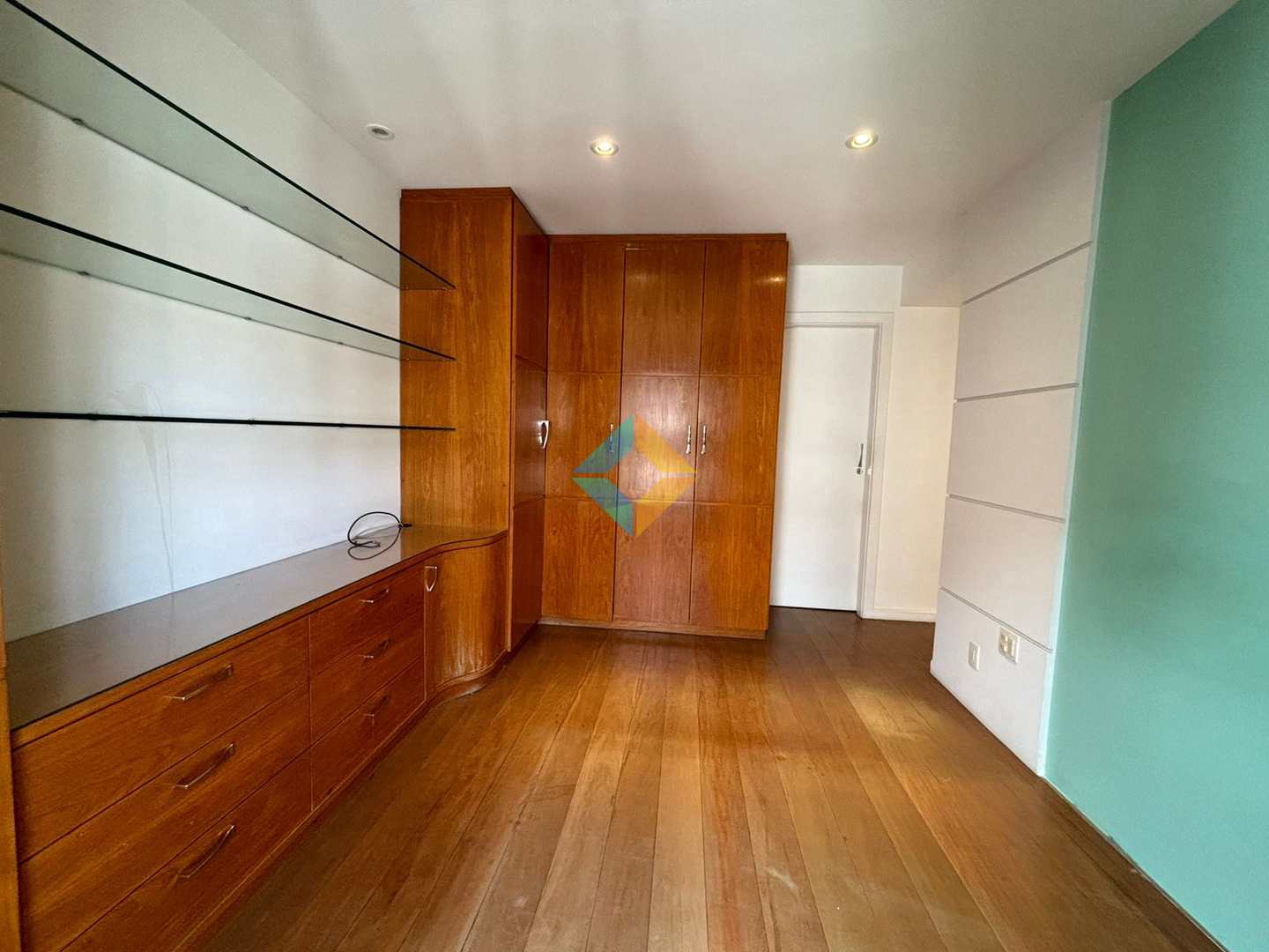 Apartamento à venda com 4 quartos, 150m² - Foto 24