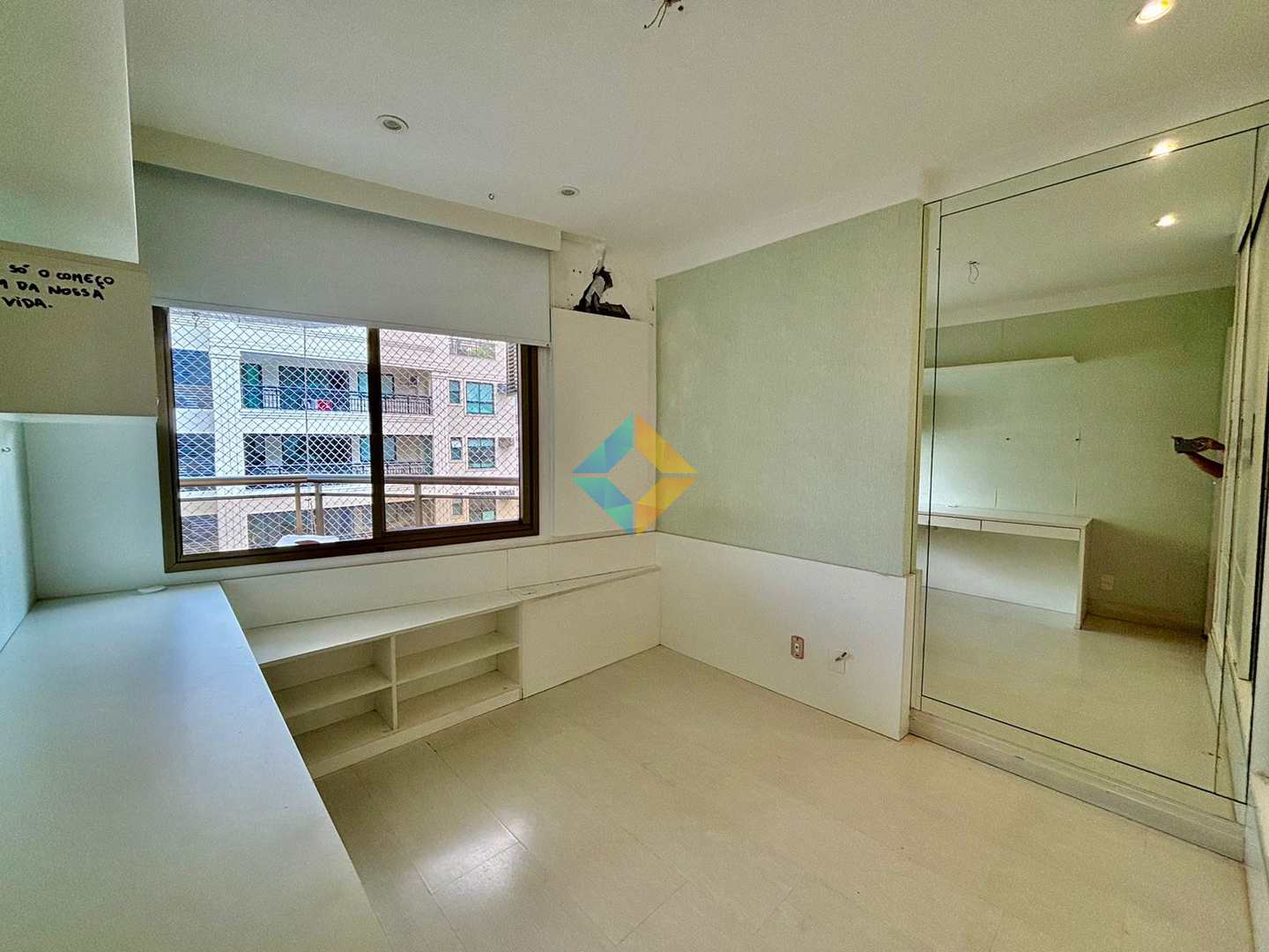 Apartamento à venda com 4 quartos, 150m² - Foto 23