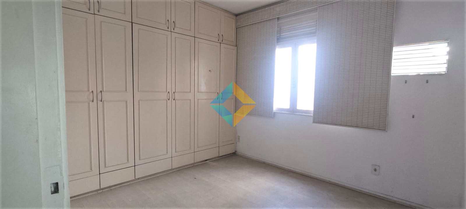 Apartamento à venda com 3 quartos, 140m² - Foto 5