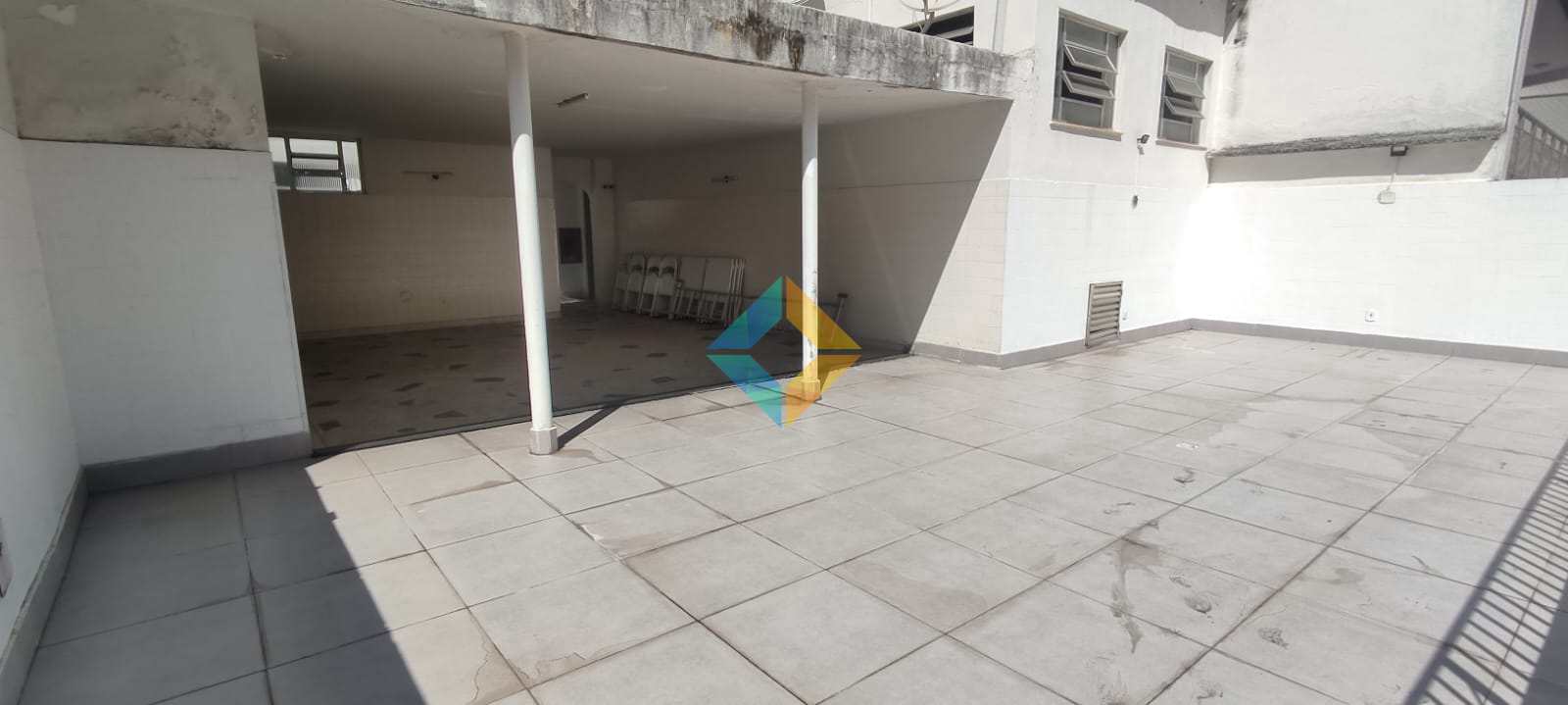 Apartamento à venda com 3 quartos, 140m² - Foto 19