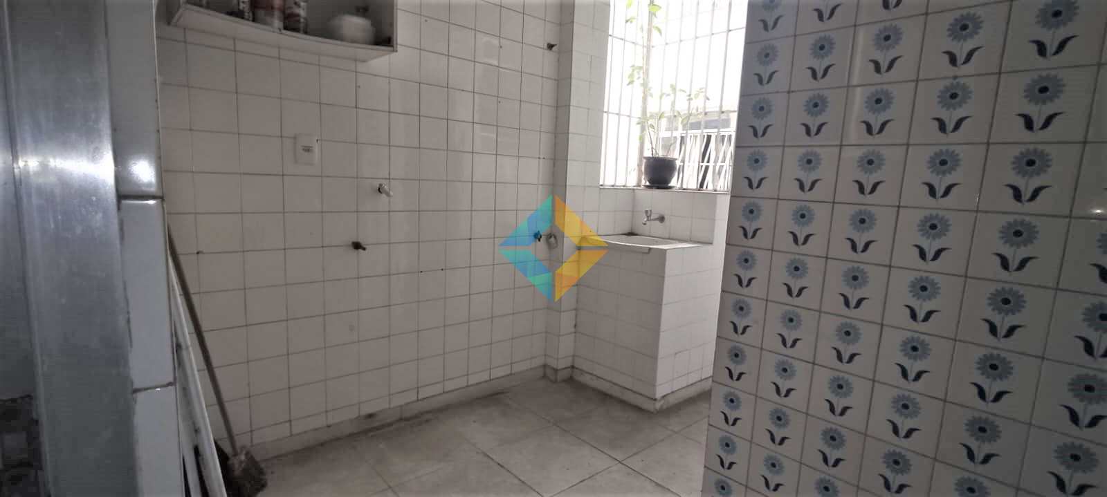 Apartamento à venda com 3 quartos, 140m² - Foto 13