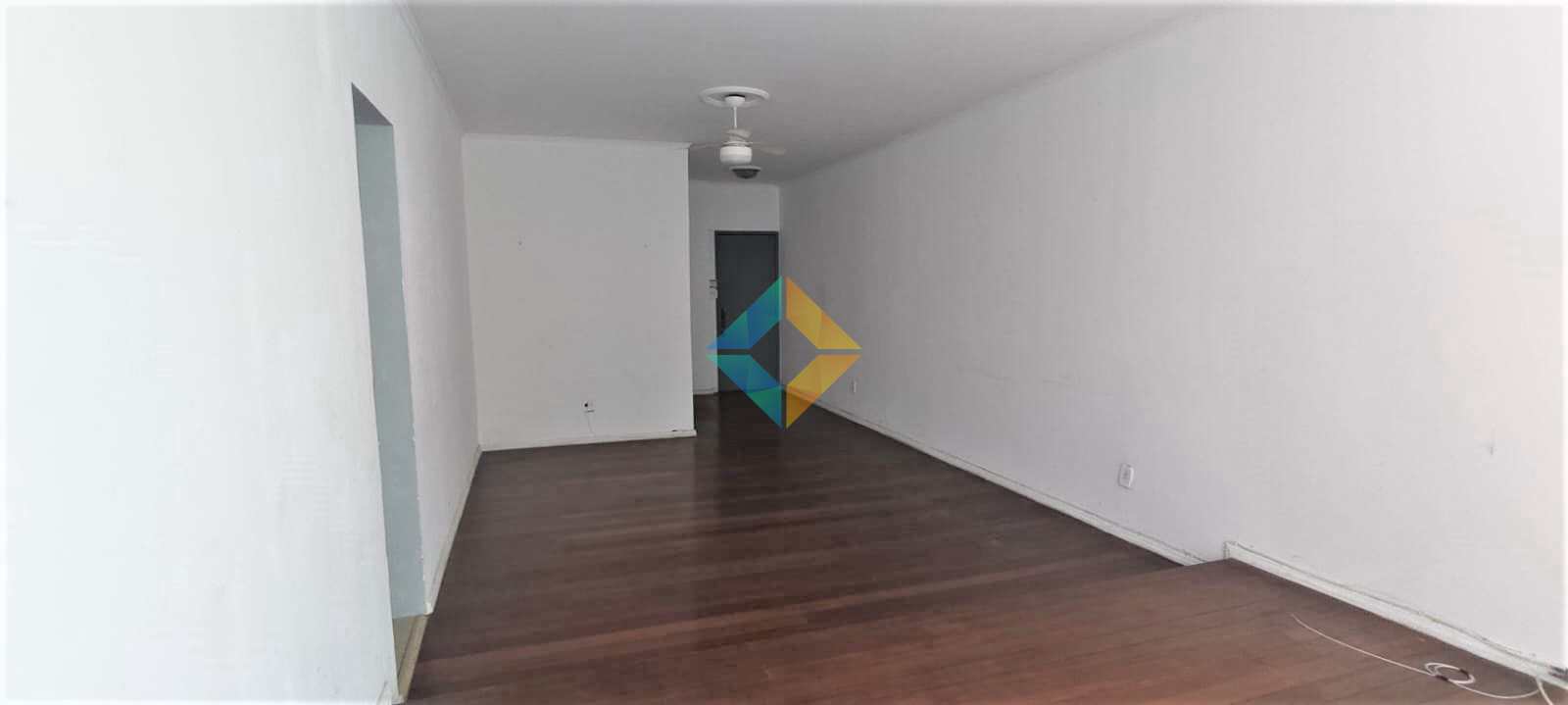 Apartamento à venda com 3 quartos, 140m² - Foto 3