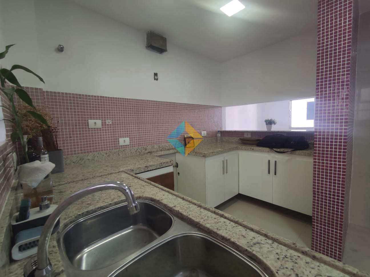 Apartamento à venda com 4 quartos, 110m² - Foto 18