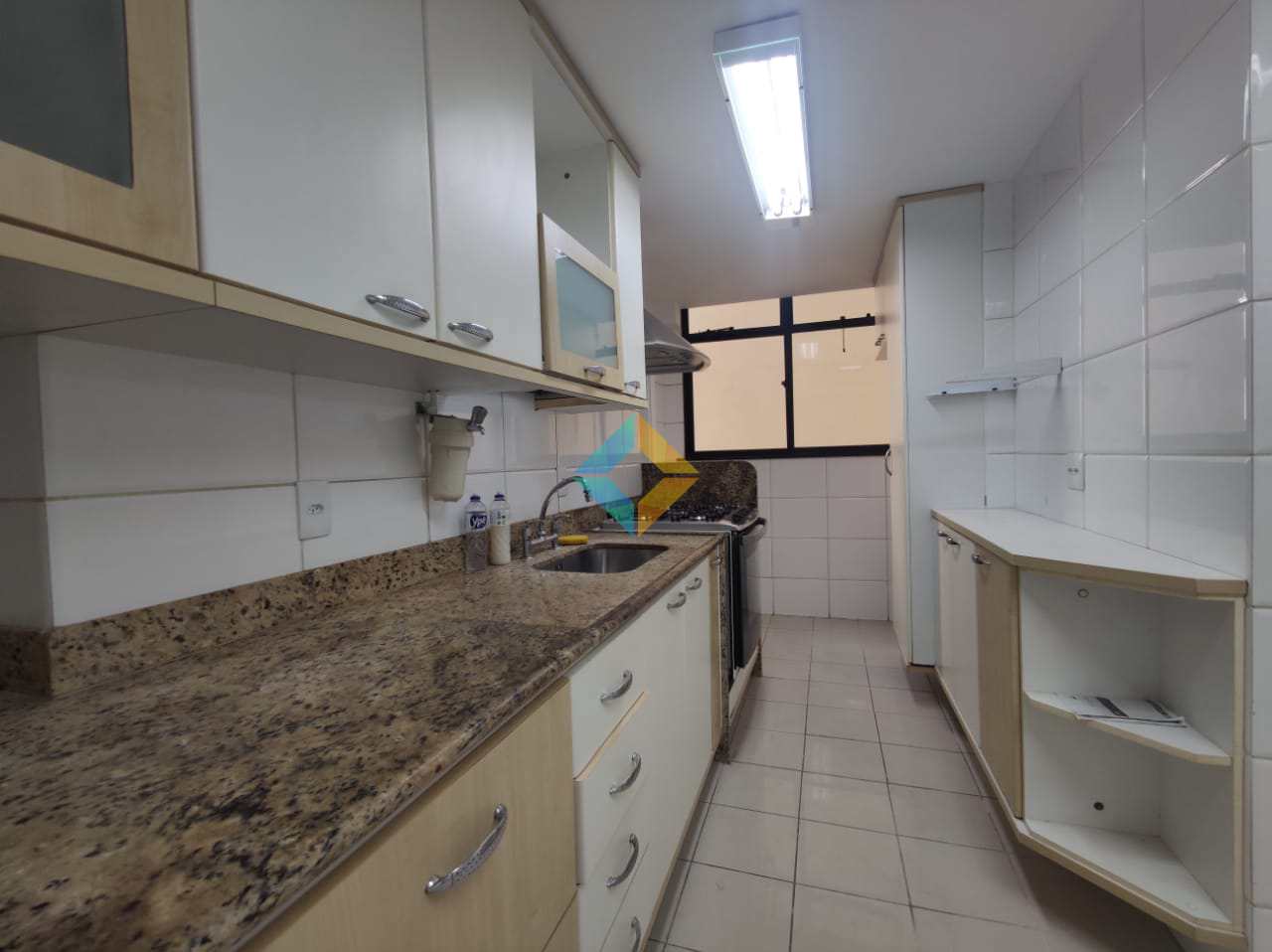 Apartamento para alugar com 3 quartos, 150m² - Foto 28