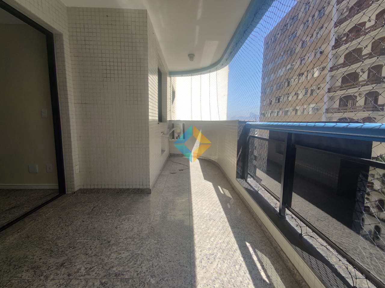 Apartamento para alugar com 3 quartos, 150m² - Foto 4