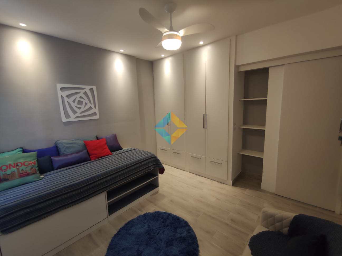 Apartamento à venda com 2 quartos, 85m² - Foto 15