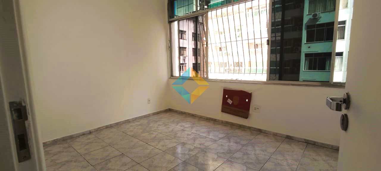 Apartamento à venda com 2 quartos, 78m² - Foto 1