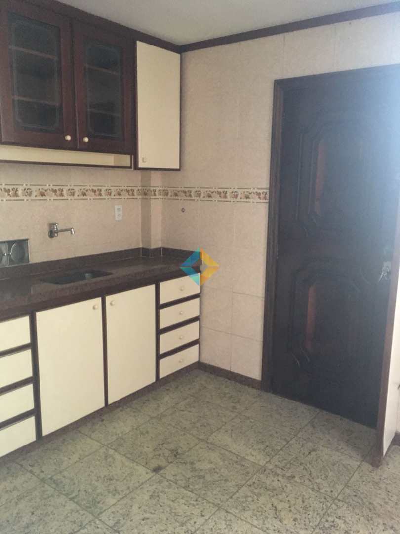 Apartamento à venda com 3 quartos, 146m² - Foto 18