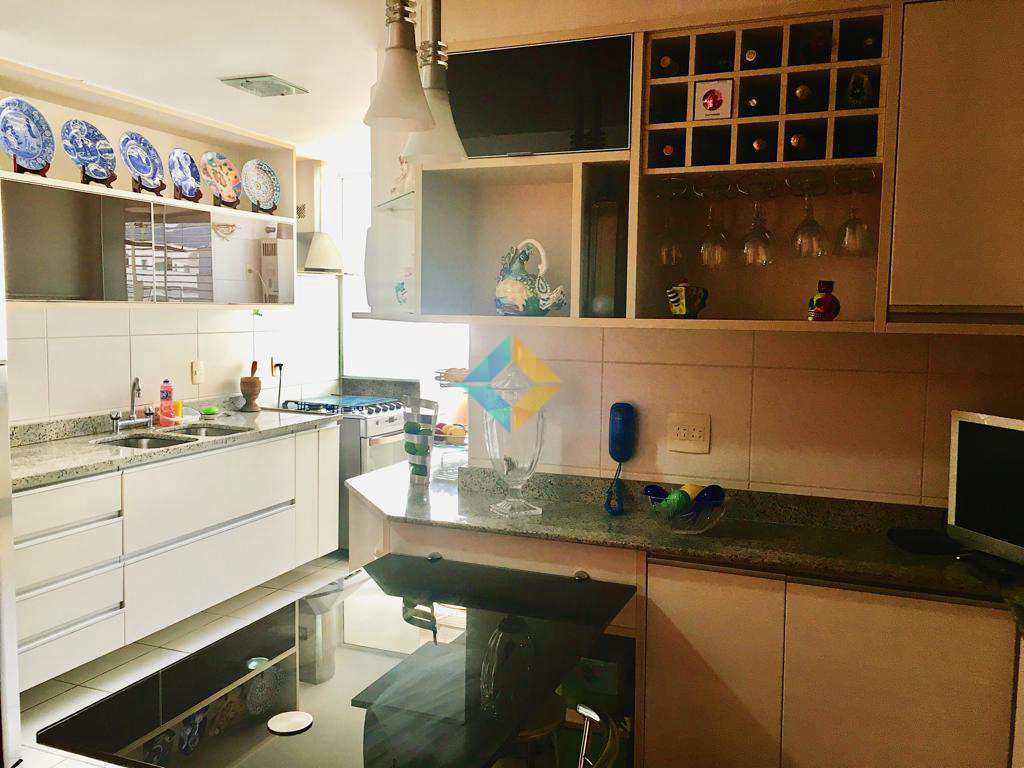 Apartamento à venda com 4 quartos, 150m² - Foto 15