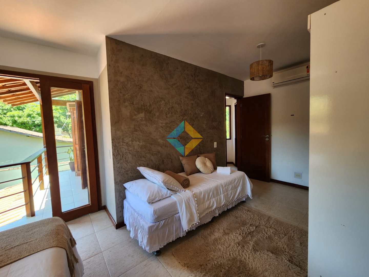 Casa à venda com 3 quartos, 200m² - Foto 9