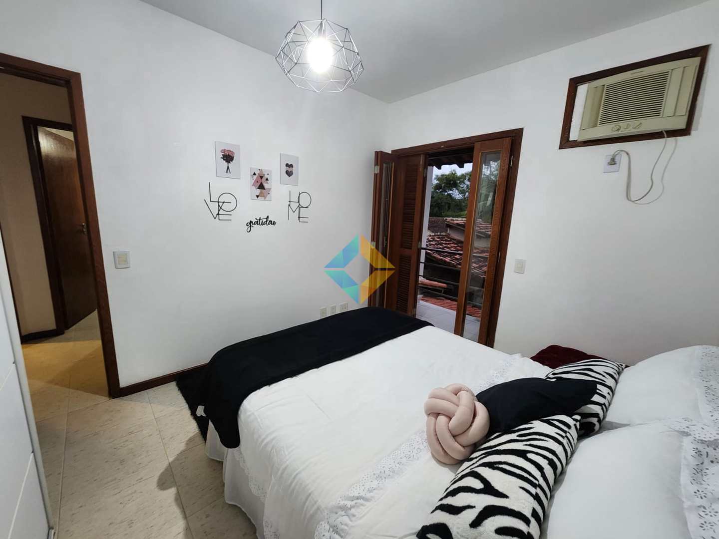 Casa à venda com 3 quartos, 200m² - Foto 23