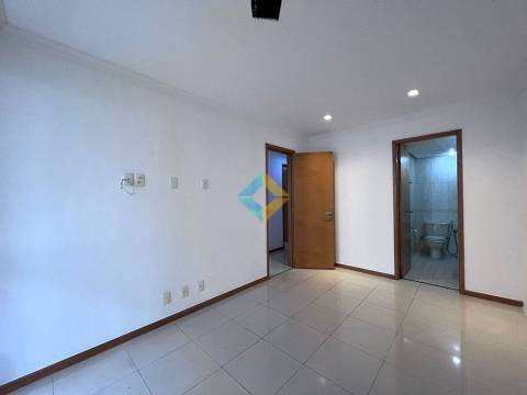 Apartamento à venda com 3 quartos, 140m² - Foto 11