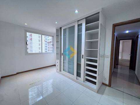 Apartamento à venda com 3 quartos, 140m² - Foto 9