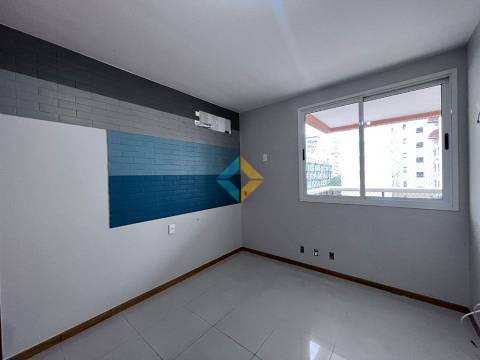 Apartamento à venda com 3 quartos, 140m² - Foto 12