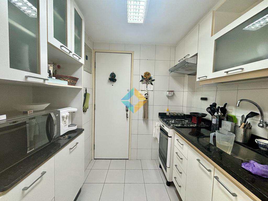 Apartamento à venda com 2 quartos, 70m² - Foto 20