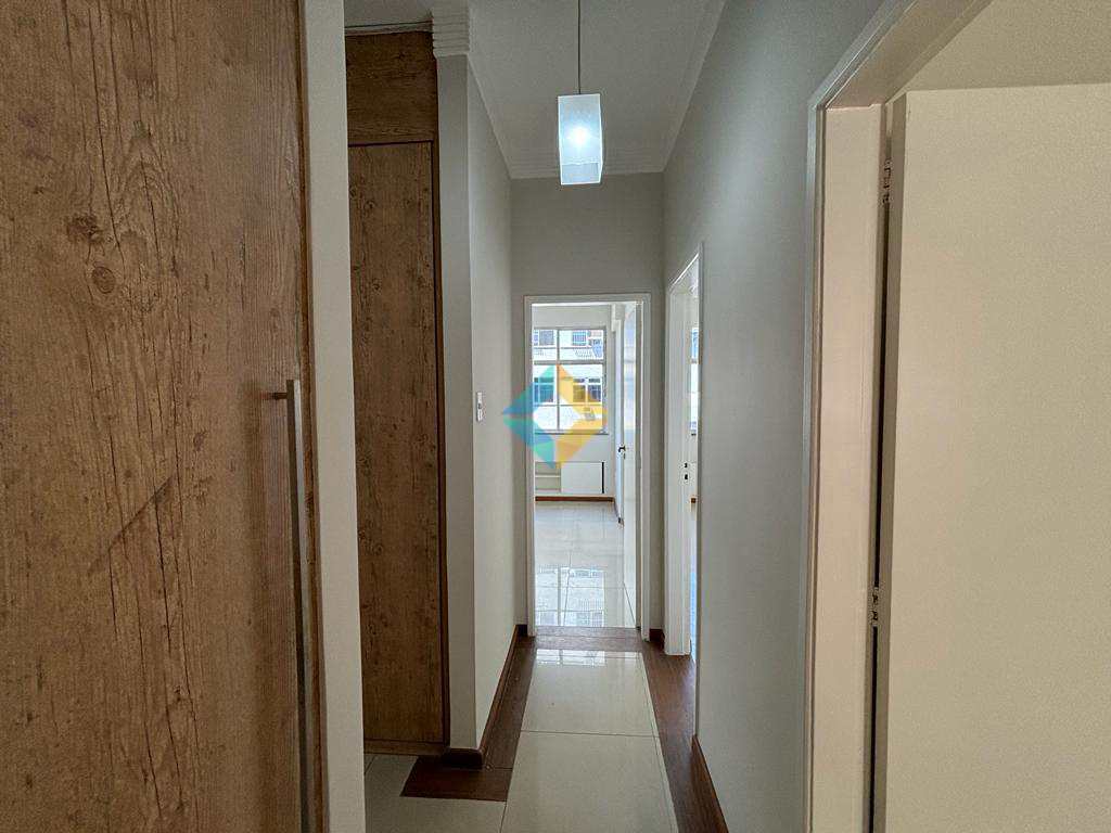 Apartamento à venda com 3 quartos, 130m² - Foto 7