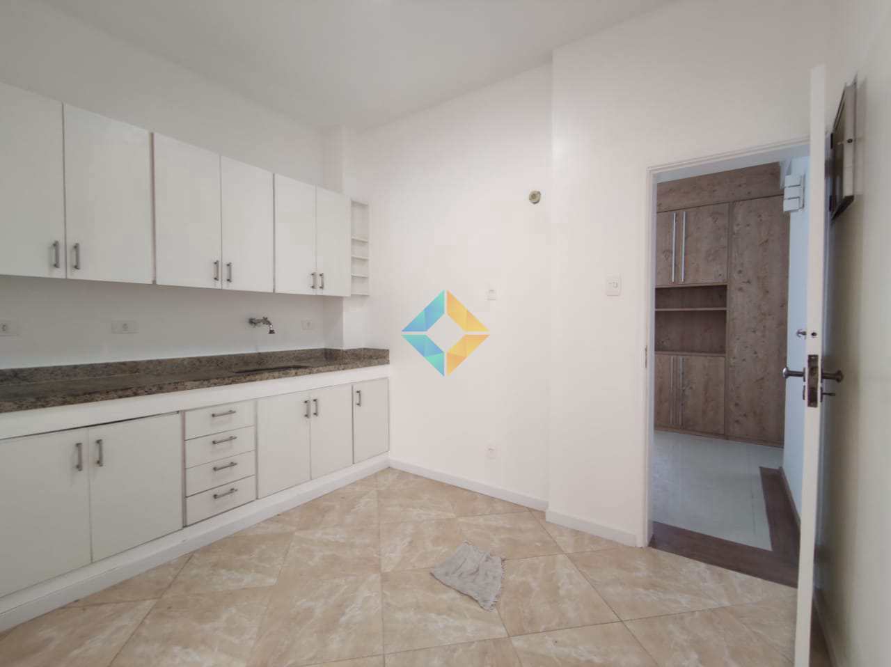 Apartamento à venda com 3 quartos, 130m² - Foto 23