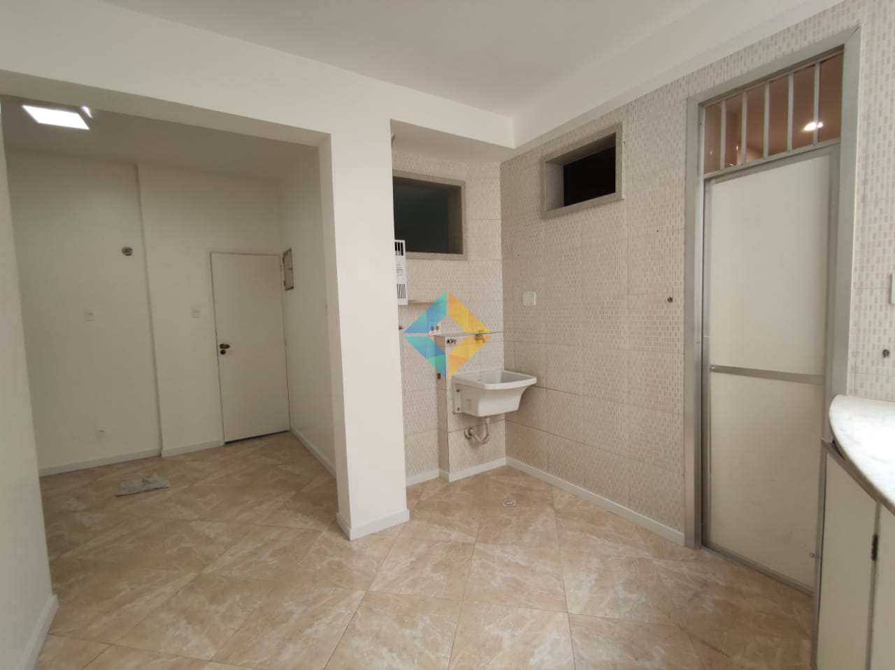 Apartamento à venda com 3 quartos, 130m² - Foto 25