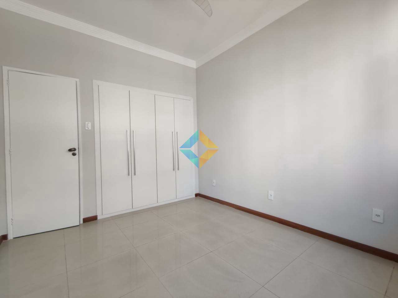 Apartamento à venda com 3 quartos, 130m² - Foto 18