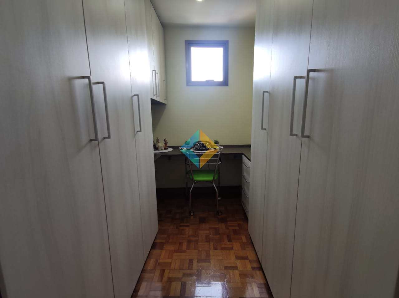 Apartamento à venda com 4 quartos, 180m² - Foto 28