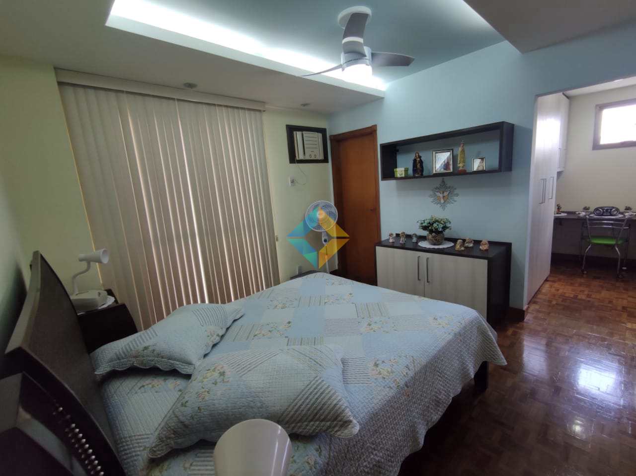 Apartamento à venda com 4 quartos, 180m² - Foto 11