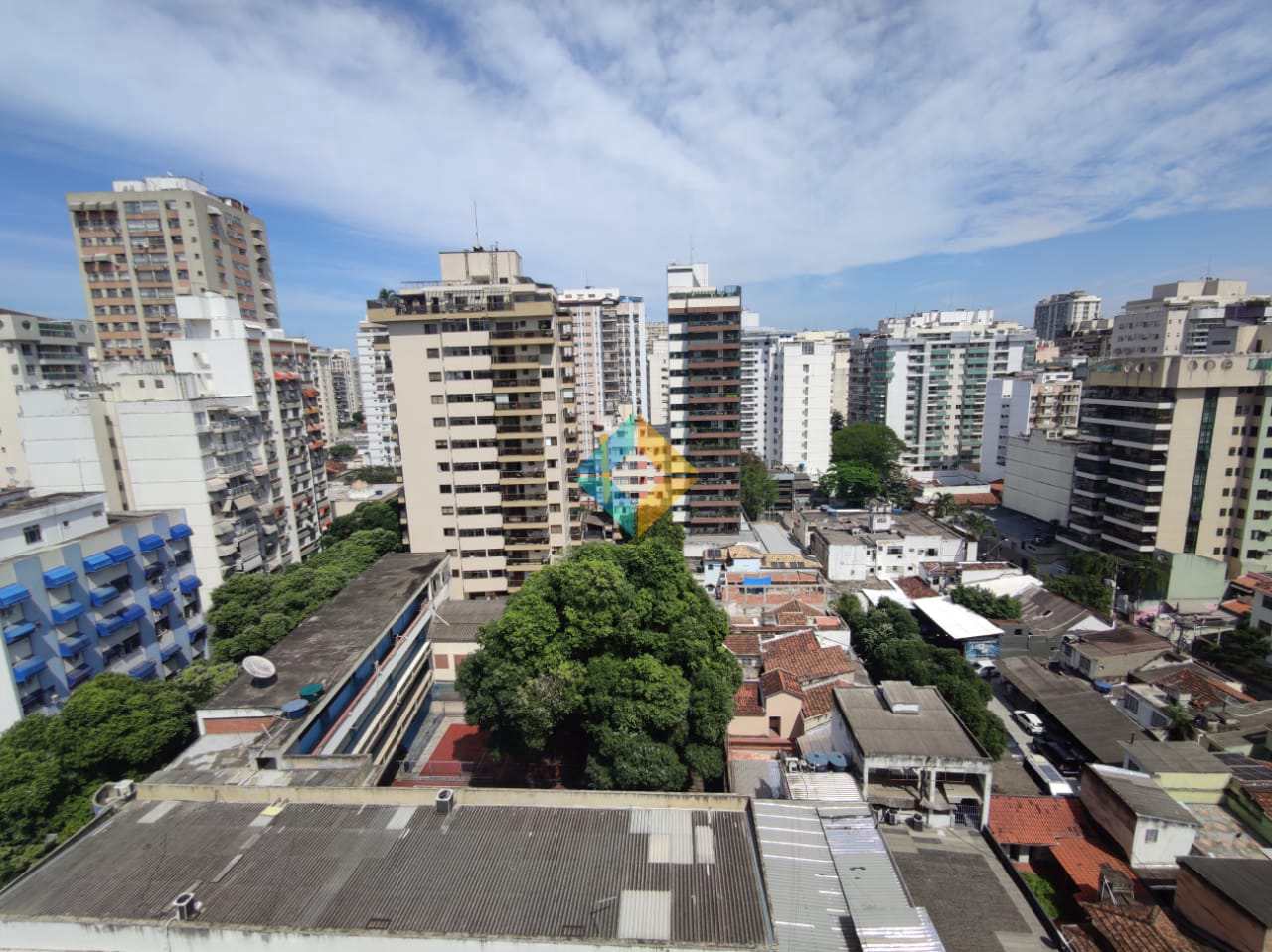 Apartamento à venda com 4 quartos, 180m² - Foto 33