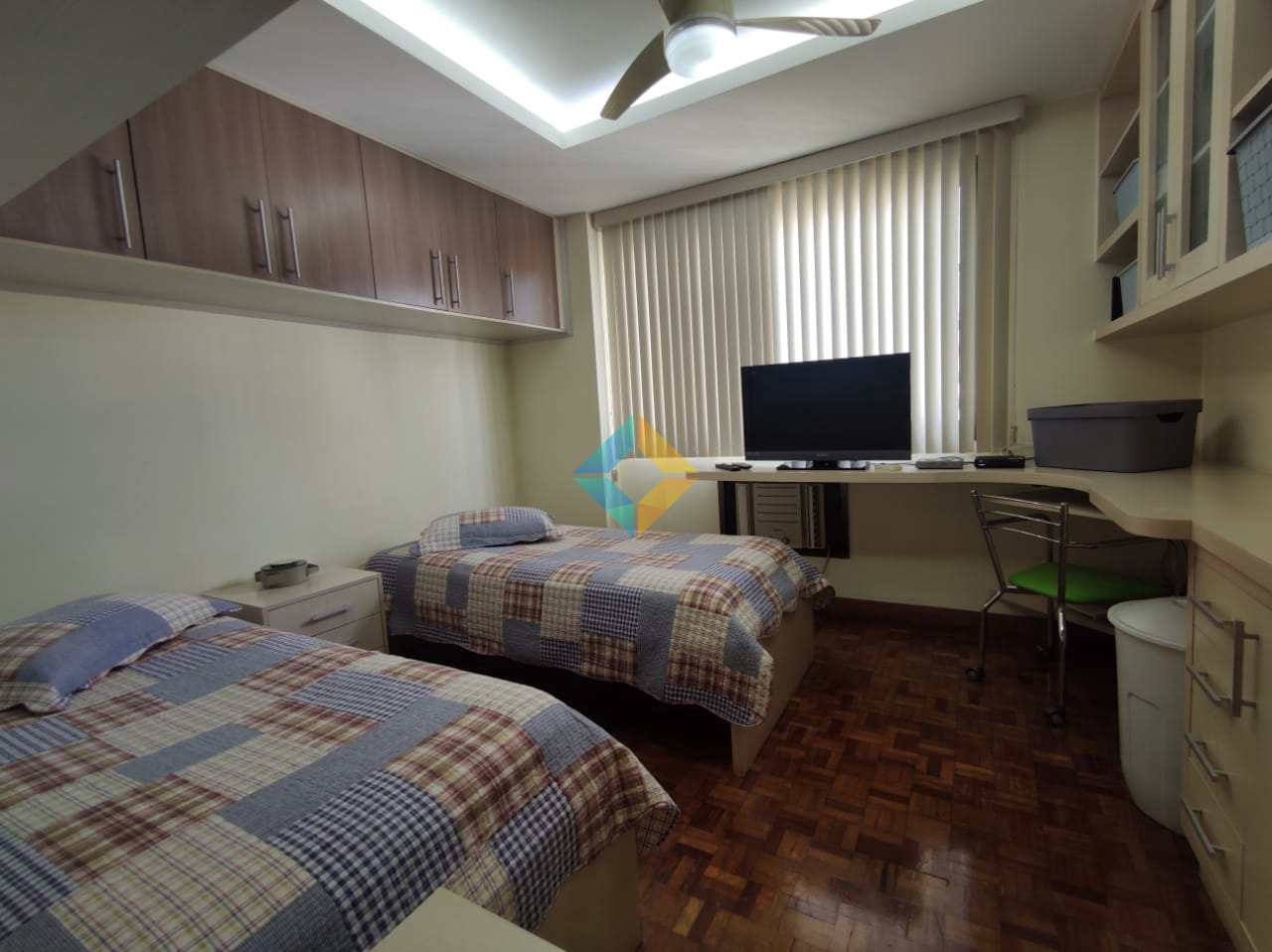 Apartamento à venda com 4 quartos, 180m² - Foto 9