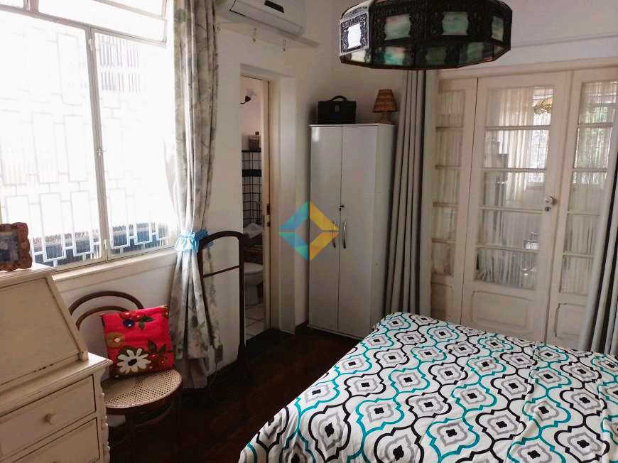 Casa à venda com 3 quartos, 360m² - Foto 12