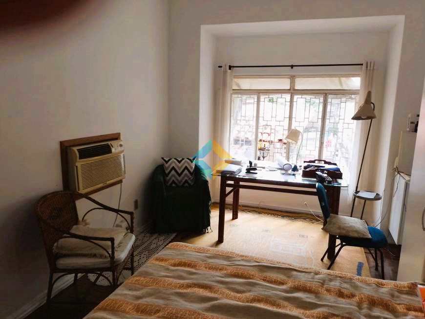 Casa à venda com 3 quartos, 360m² - Foto 19