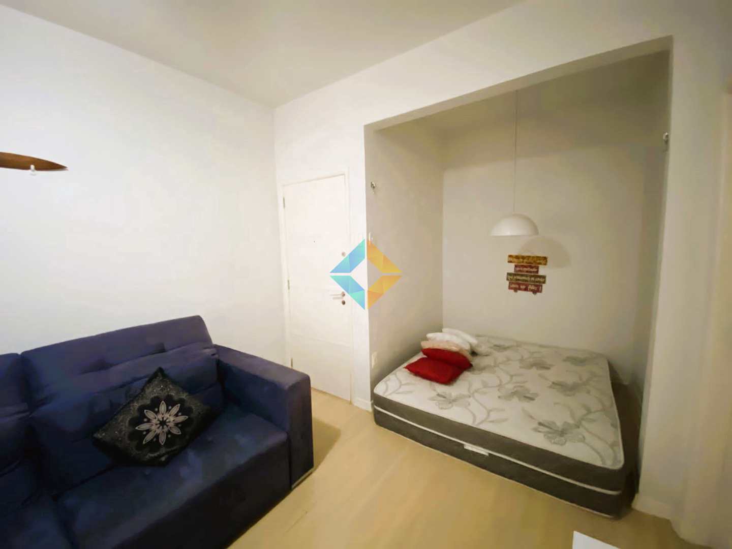 Apartamento à venda com 2 quartos, 102m² - Foto 2