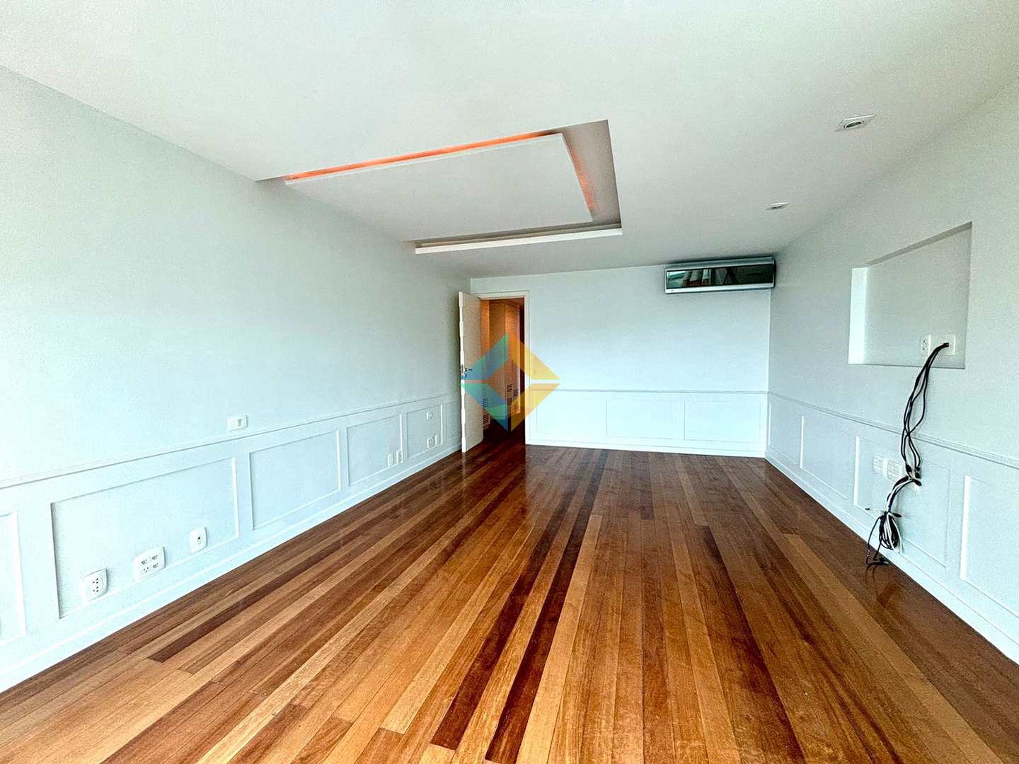 Apartamento à venda com 5 quartos, 420m² - Foto 23