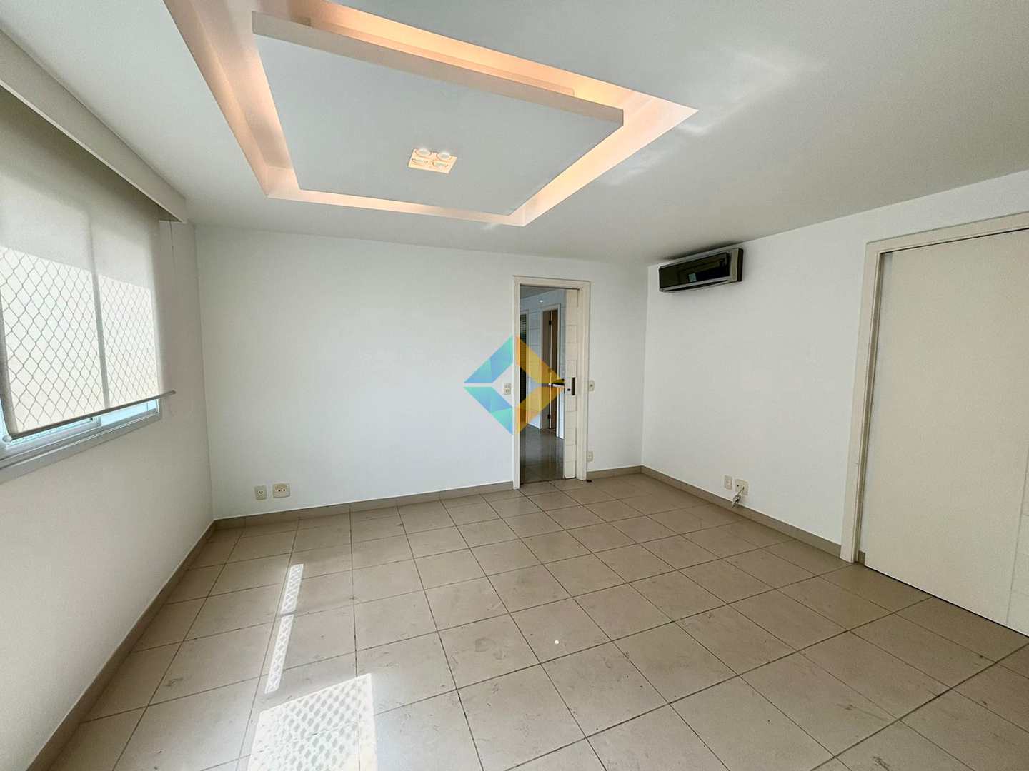 Apartamento à venda com 5 quartos, 420m² - Foto 30