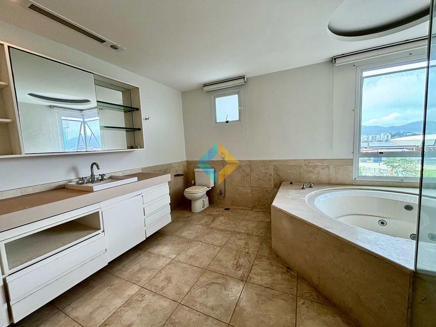 Apartamento à venda com 5 quartos, 420m² - Foto 21