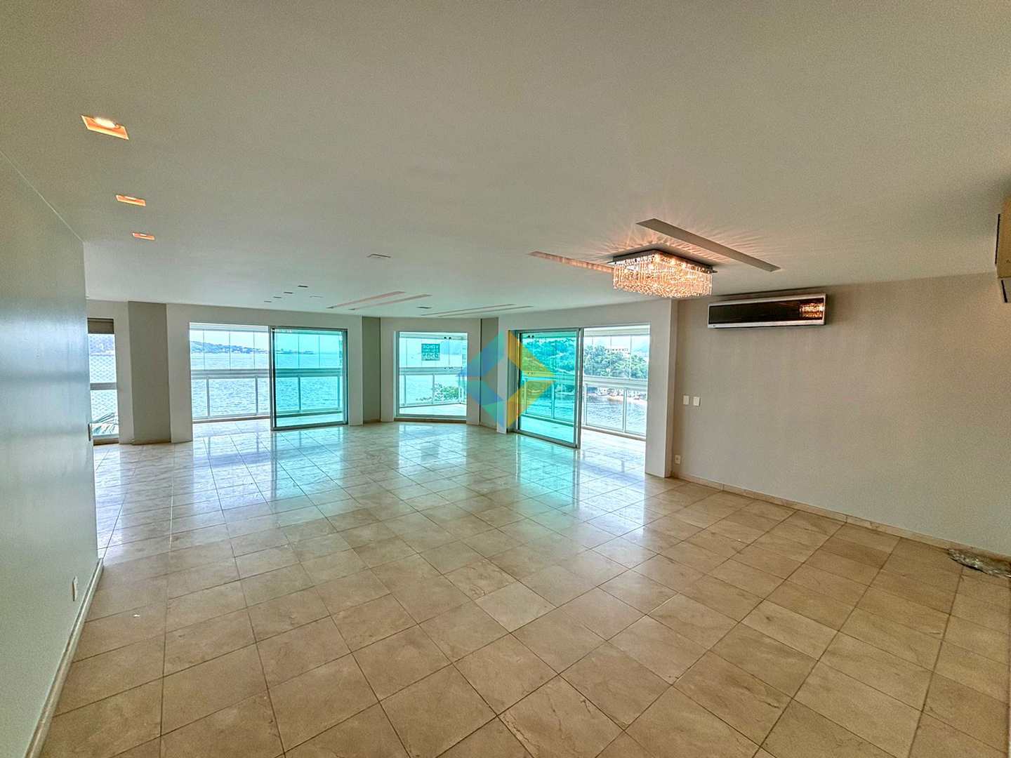 Apartamento à venda com 5 quartos, 420m² - Foto 5