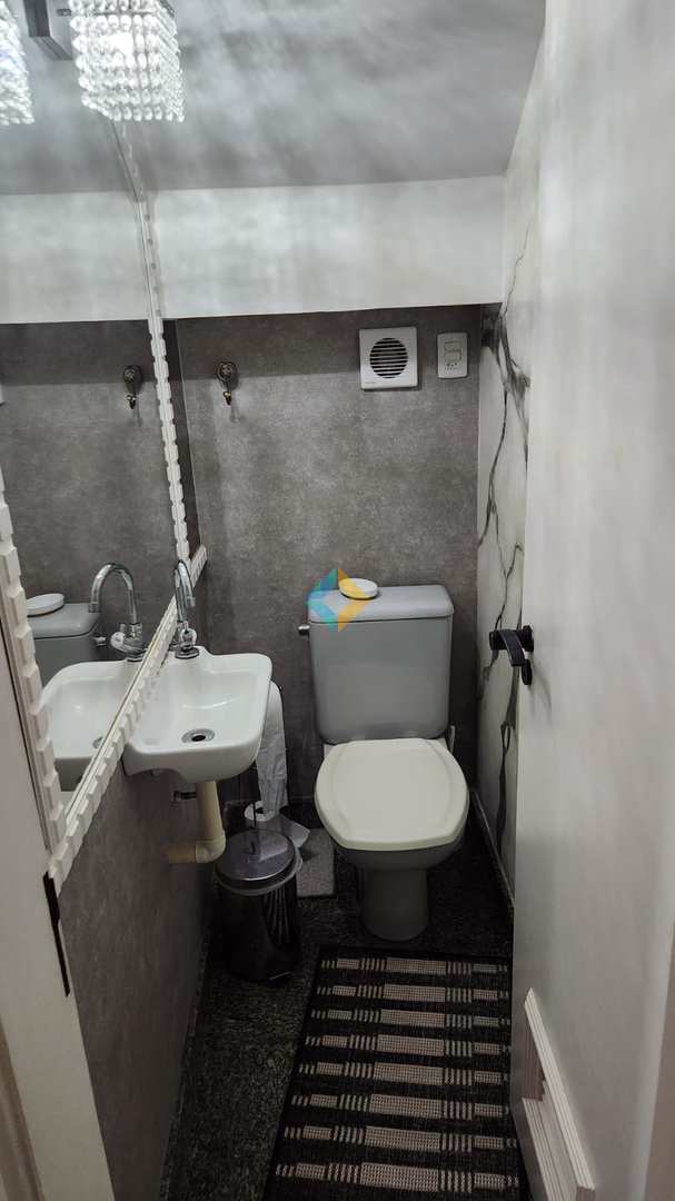 Casa à venda com 4 quartos, 200m² - Foto 34