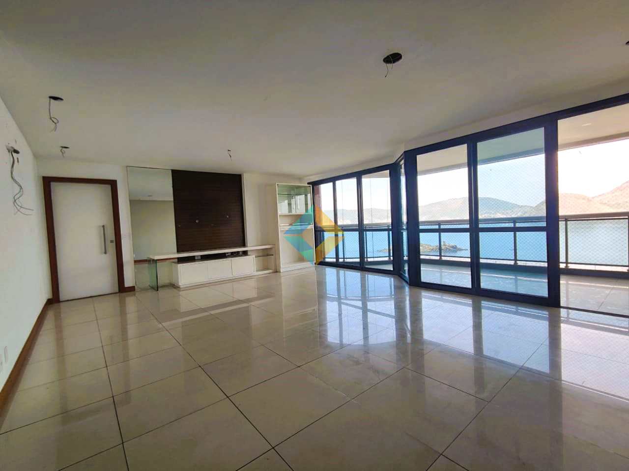 Apartamento à venda com 4 quartos, 340m² - Foto 8