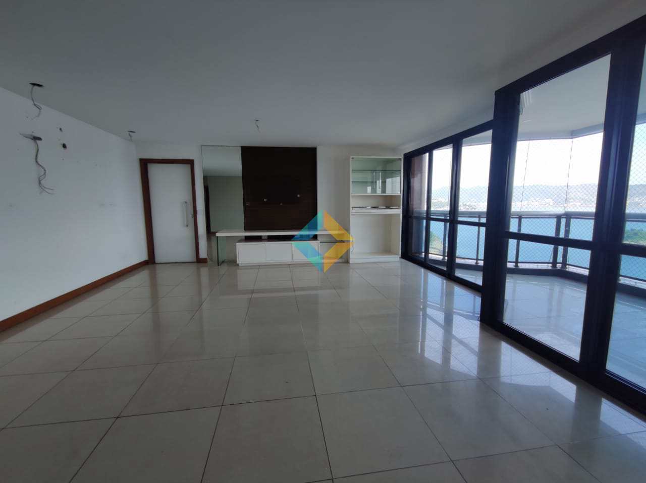 Apartamento à venda com 4 quartos, 340m² - Foto 11