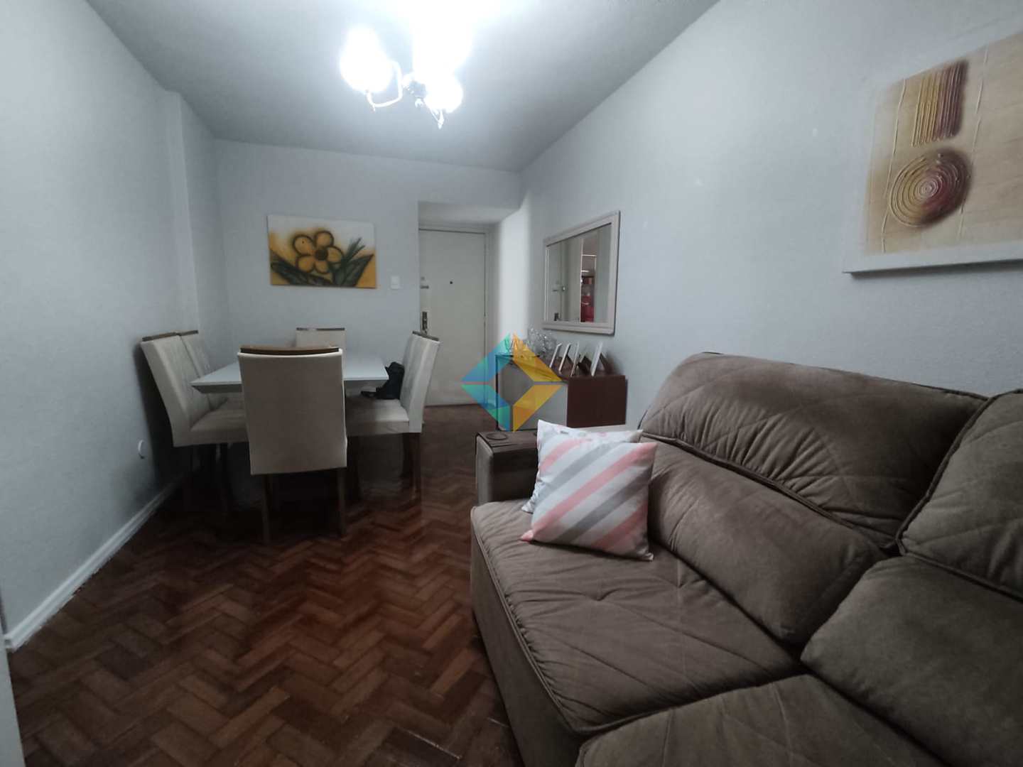 Apartamento à venda com 2 quartos, 78m² - Foto 2