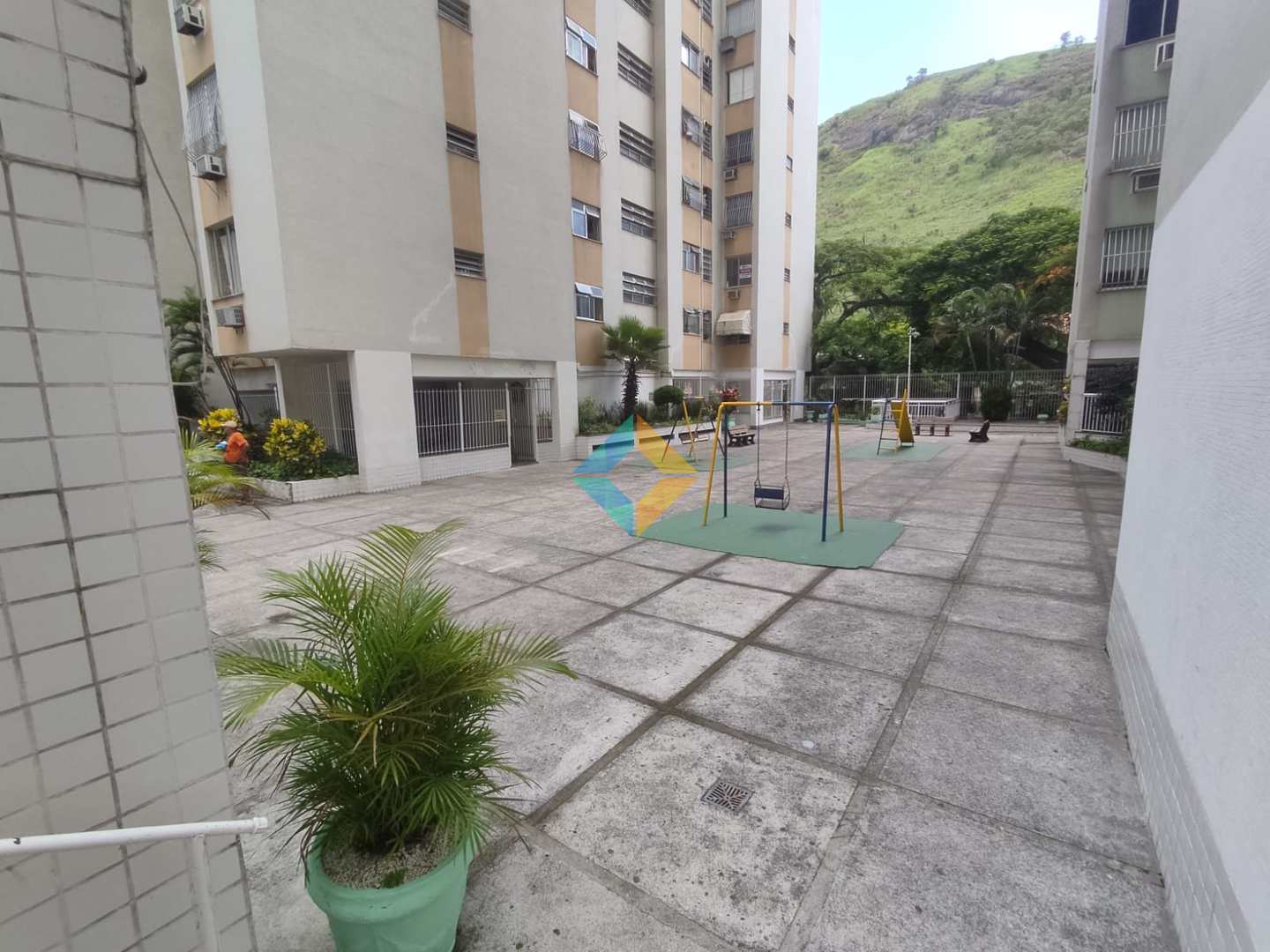 Apartamento à venda com 2 quartos, 78m² - Foto 14