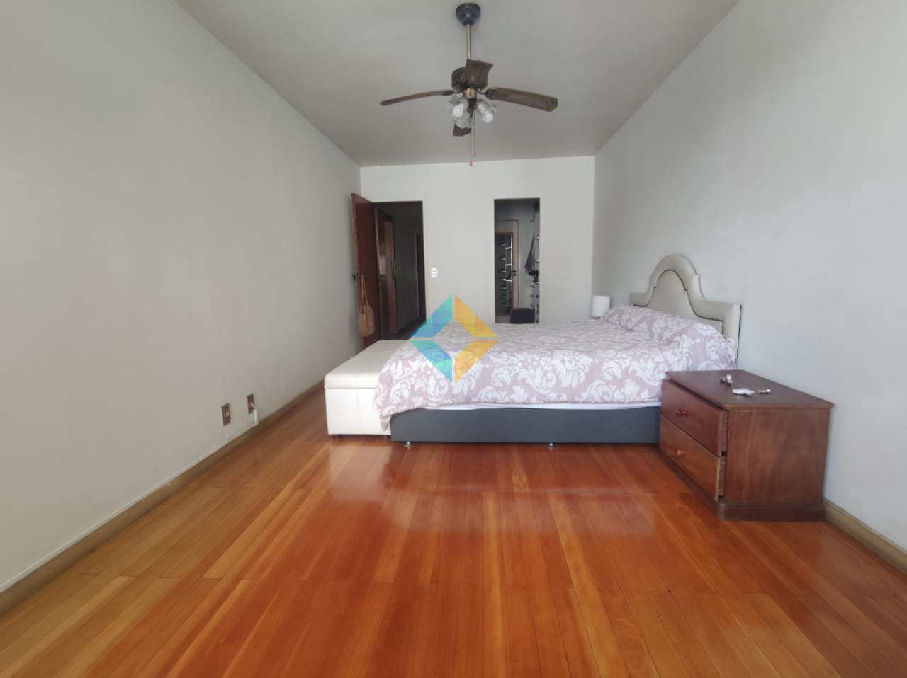 Apartamento à venda com 4 quartos, 260m² - Foto 22