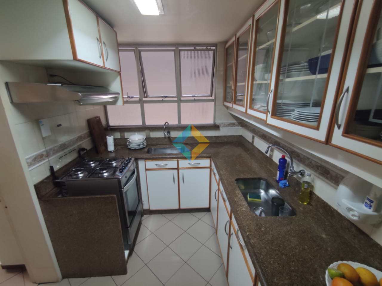 Apartamento à venda com 4 quartos, 260m² - Foto 32