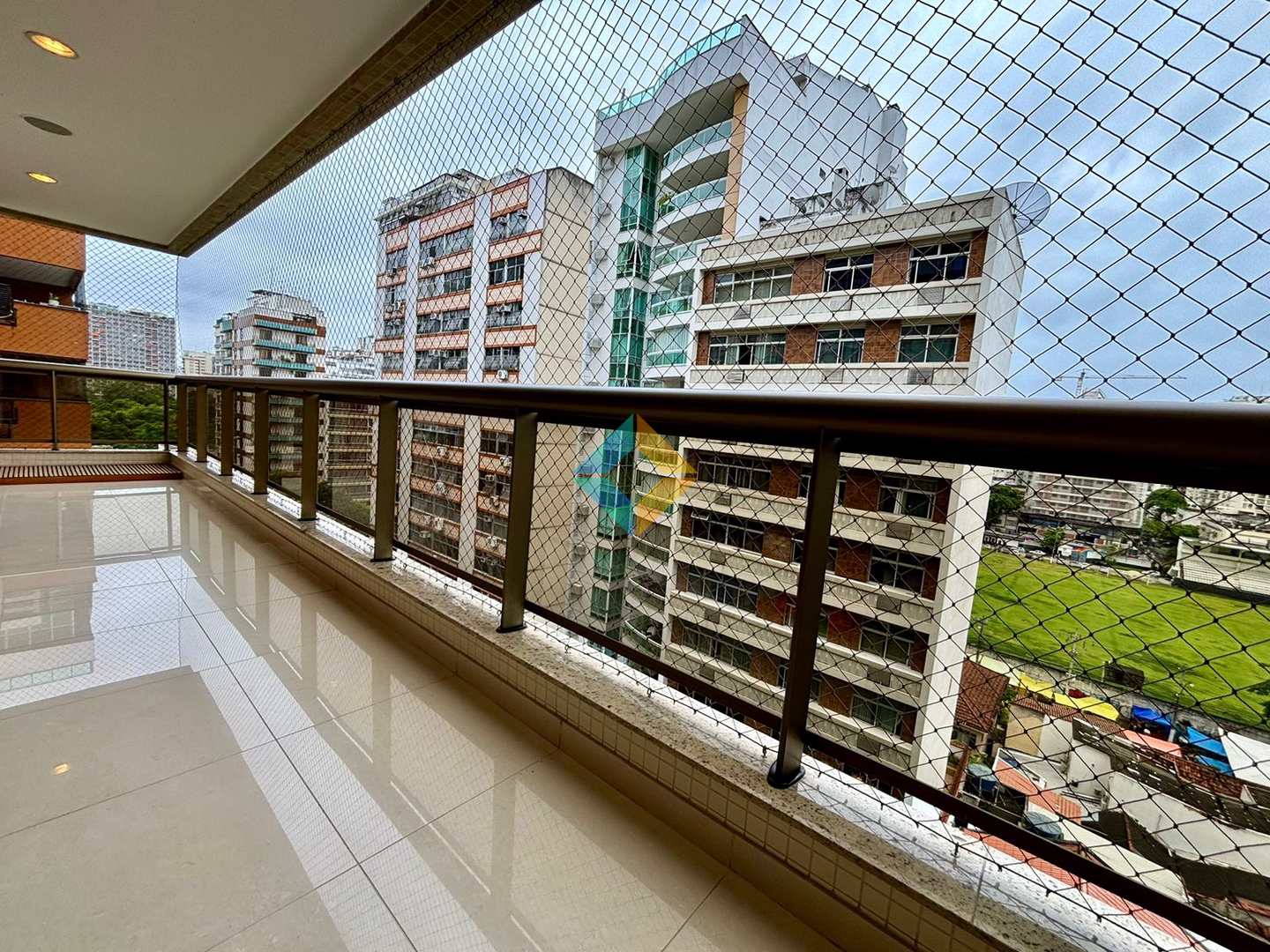 Apartamento à venda com 4 quartos, 150m² - Foto 11