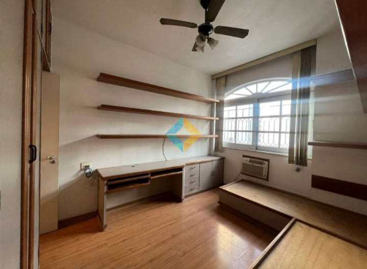 Apartamento à venda com 4 quartos, 155m² - Foto 11