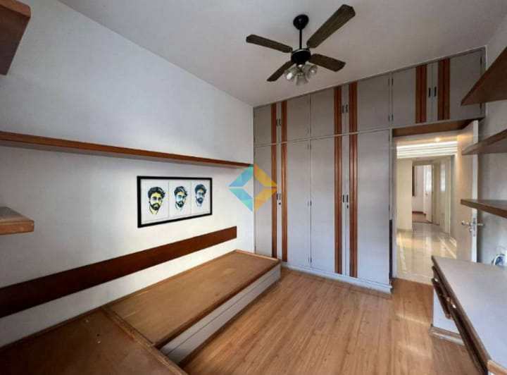 Apartamento à venda com 4 quartos, 155m² - Foto 7