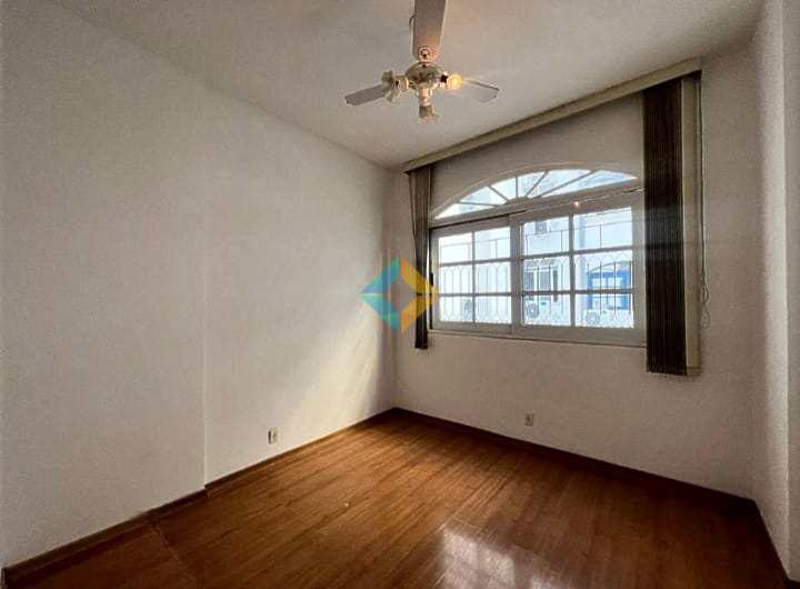 Apartamento à venda com 4 quartos, 155m² - Foto 10