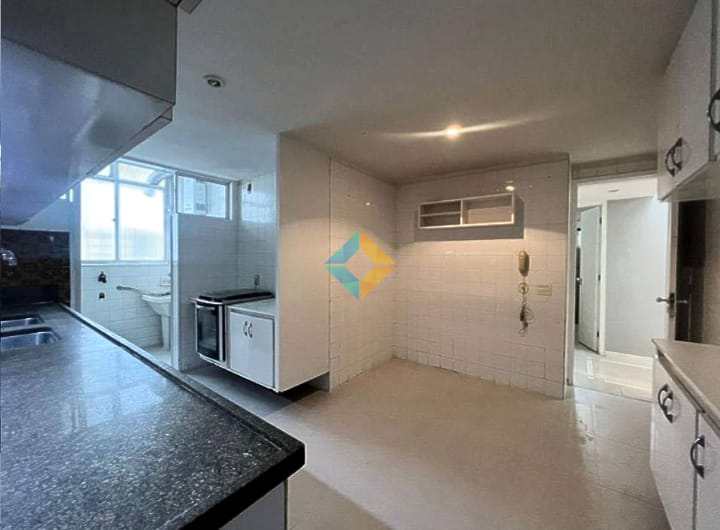 Apartamento à venda com 4 quartos, 155m² - Foto 18