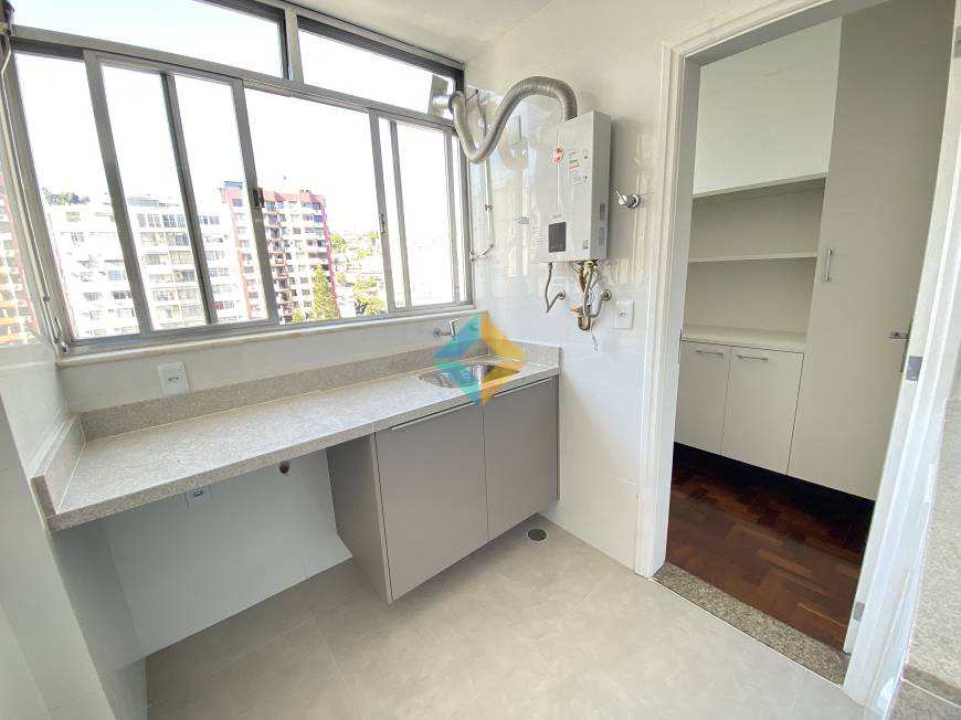 Apartamento à venda com 3 quartos, 140m² - Foto 24