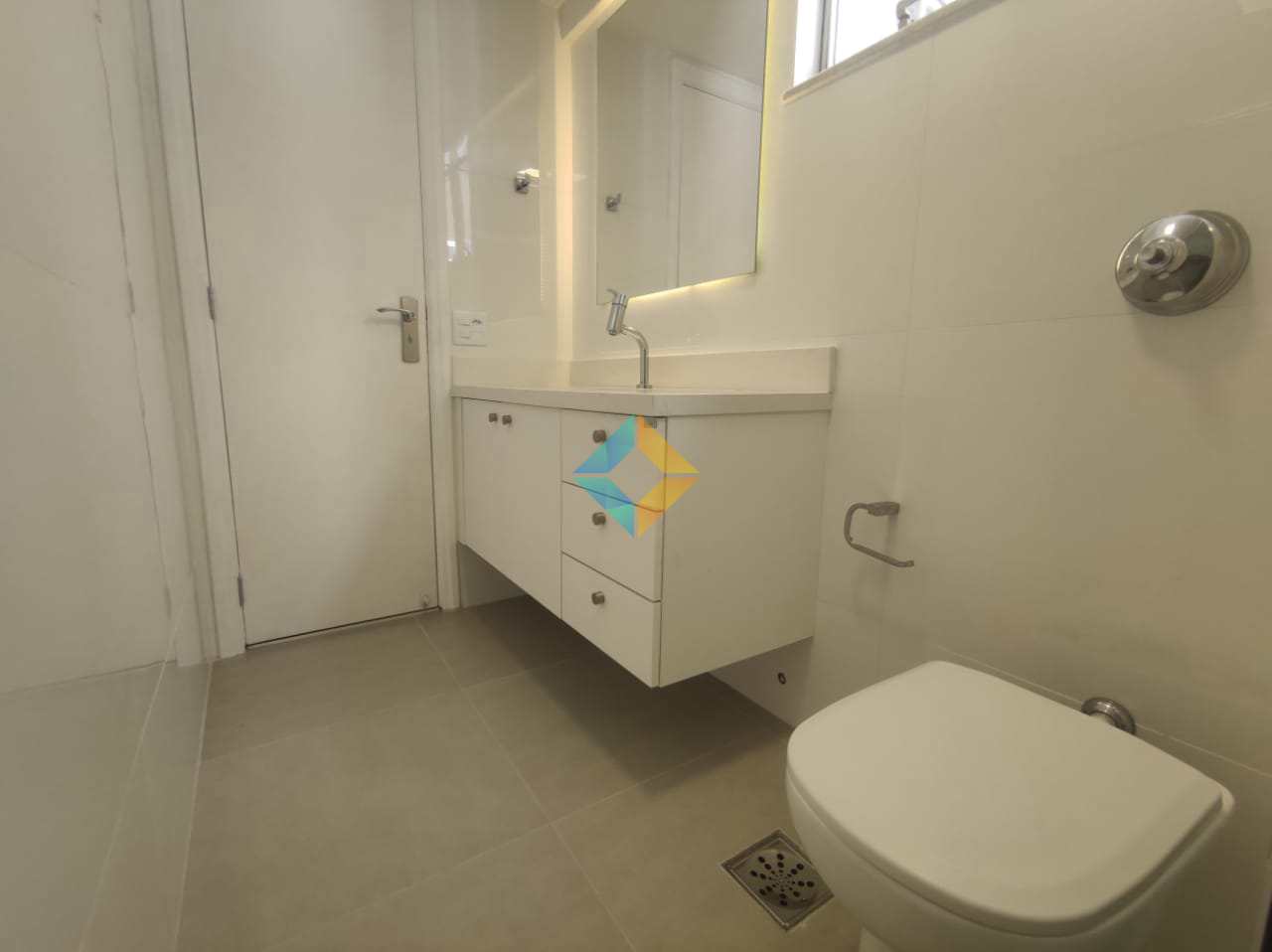 Apartamento à venda com 3 quartos, 140m² - Foto 30